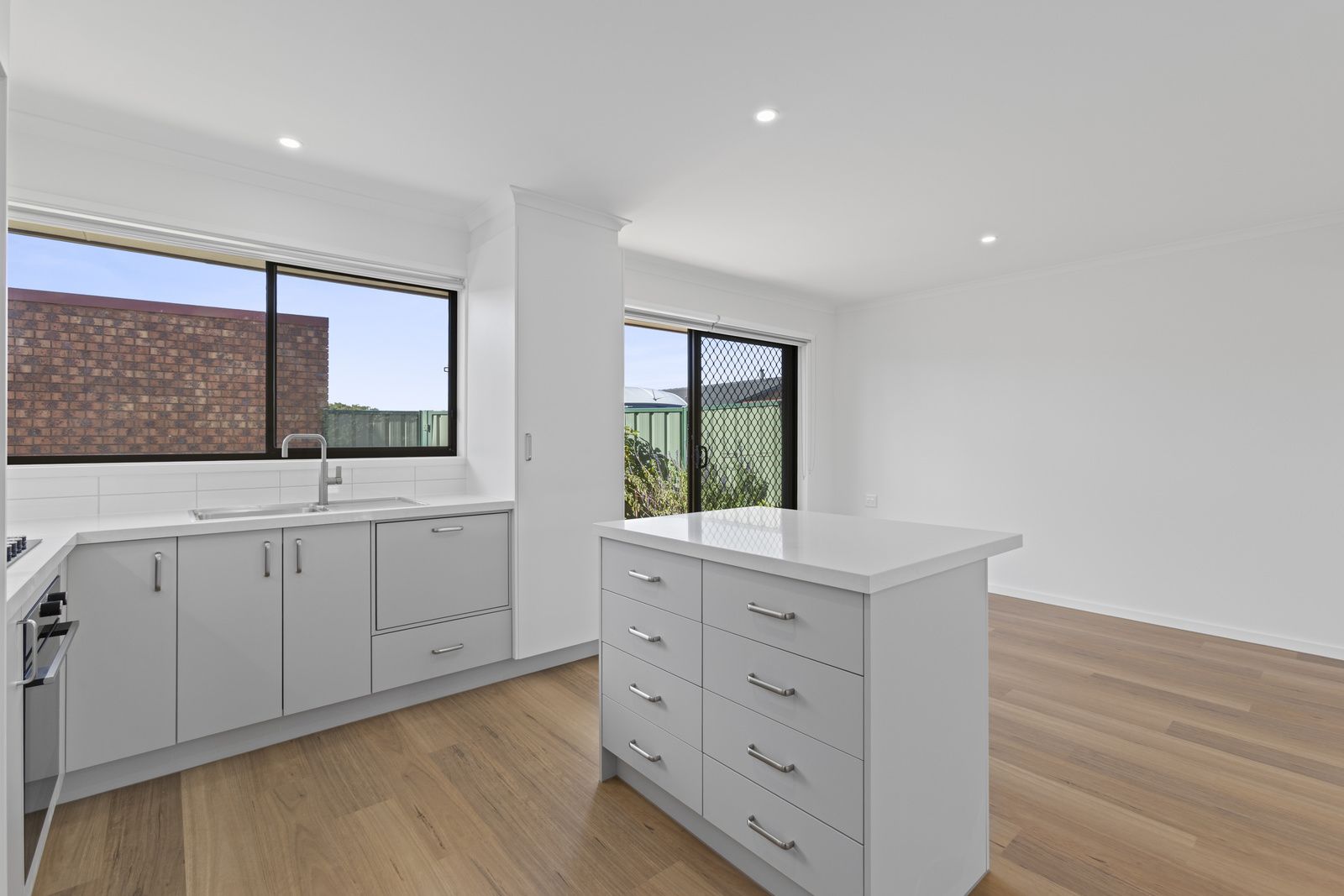 Beautifully Renovated 2-Bedroom Unit