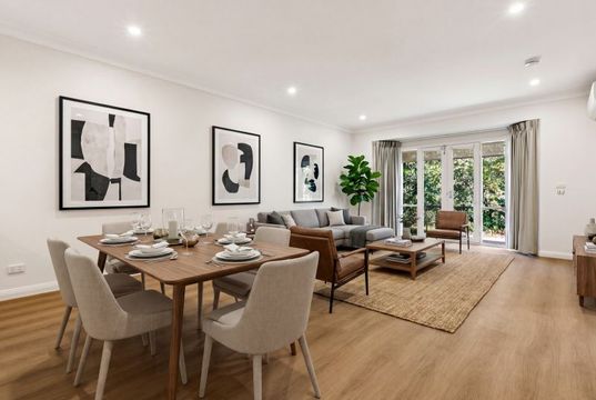 Spacious Living, Sunny Courtyard