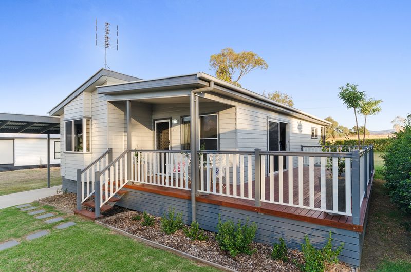 Brand New Home in Lifestyle Estate!