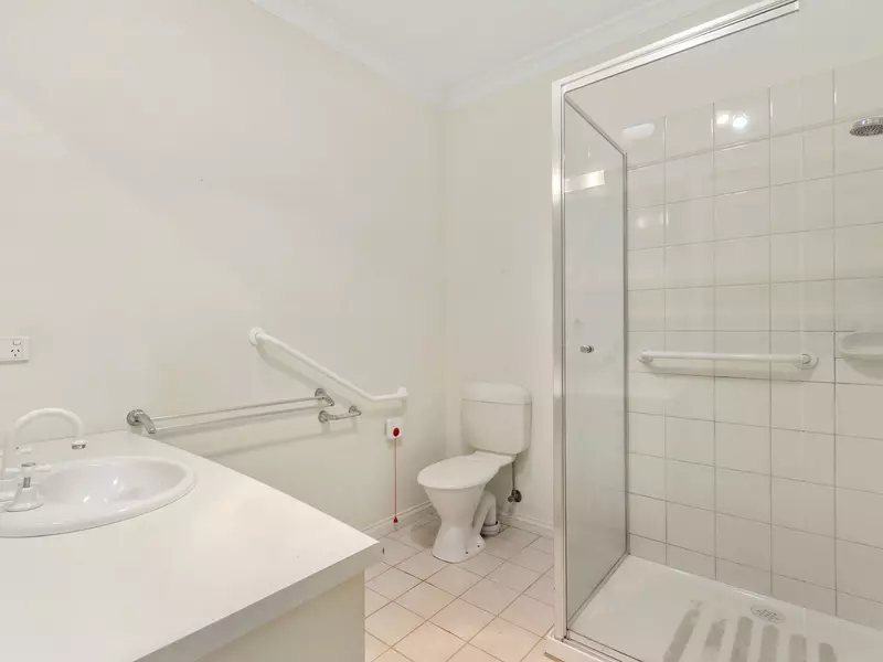 Modernised Villa with Garden Outlook