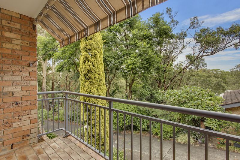 A sunny good-sized one-bedroom unit