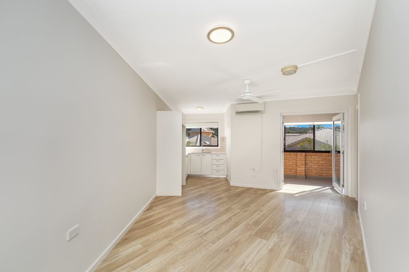Comfortable Serviced Apartment with Enclosed Balcony