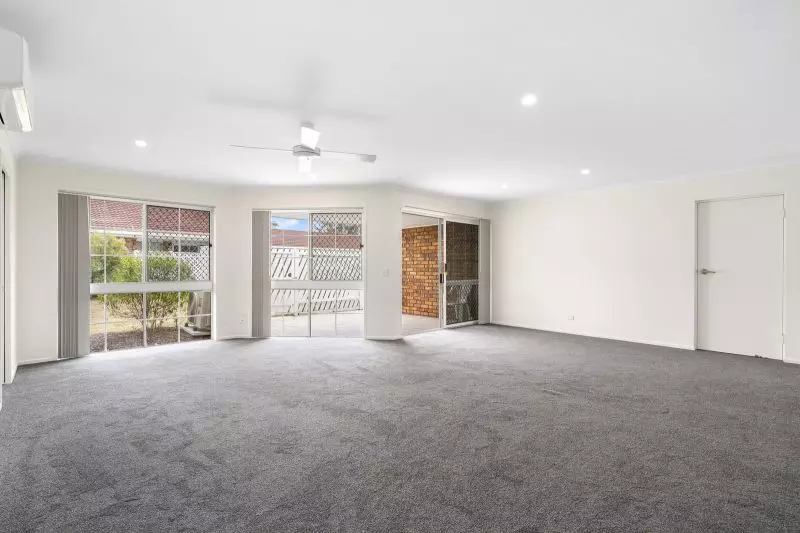 Retirement living at its best, located in a sought-after community.