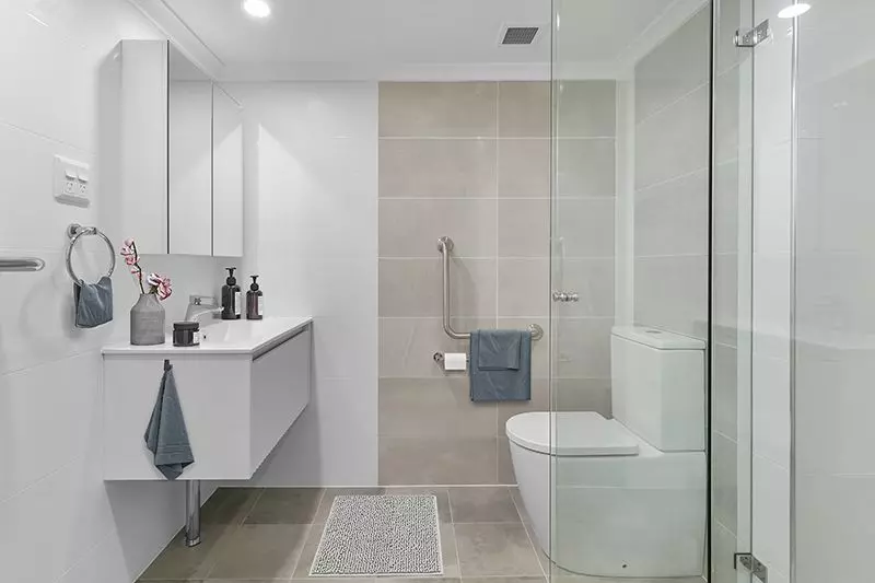 Fully refurbished ground floor studio apartment with chef-prepared meals and cleaning included