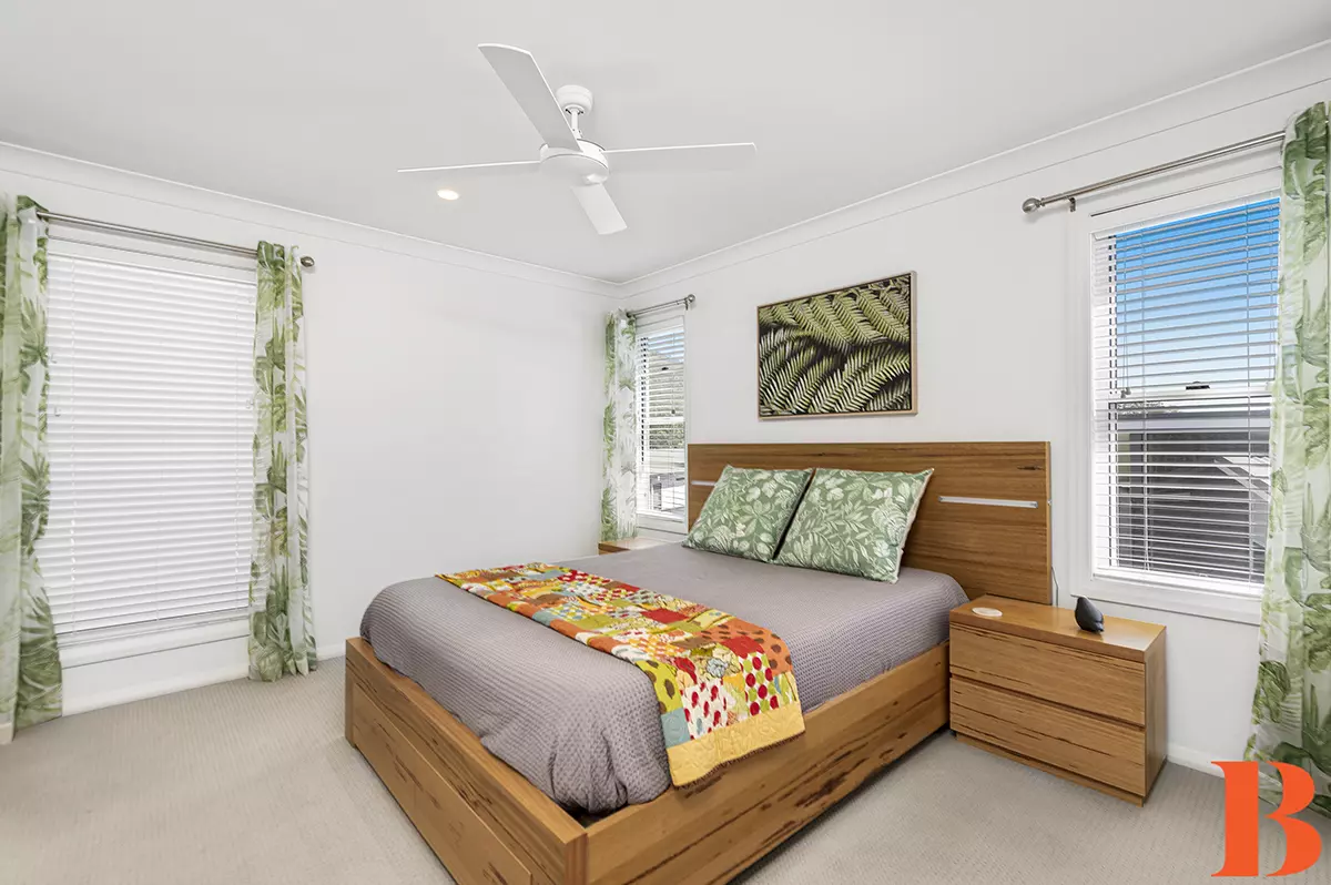 DEPOSIT TAKEN / UNDER CONTRACT - Gated Community - Minutes walk to Pool, Community Centre and Shopping