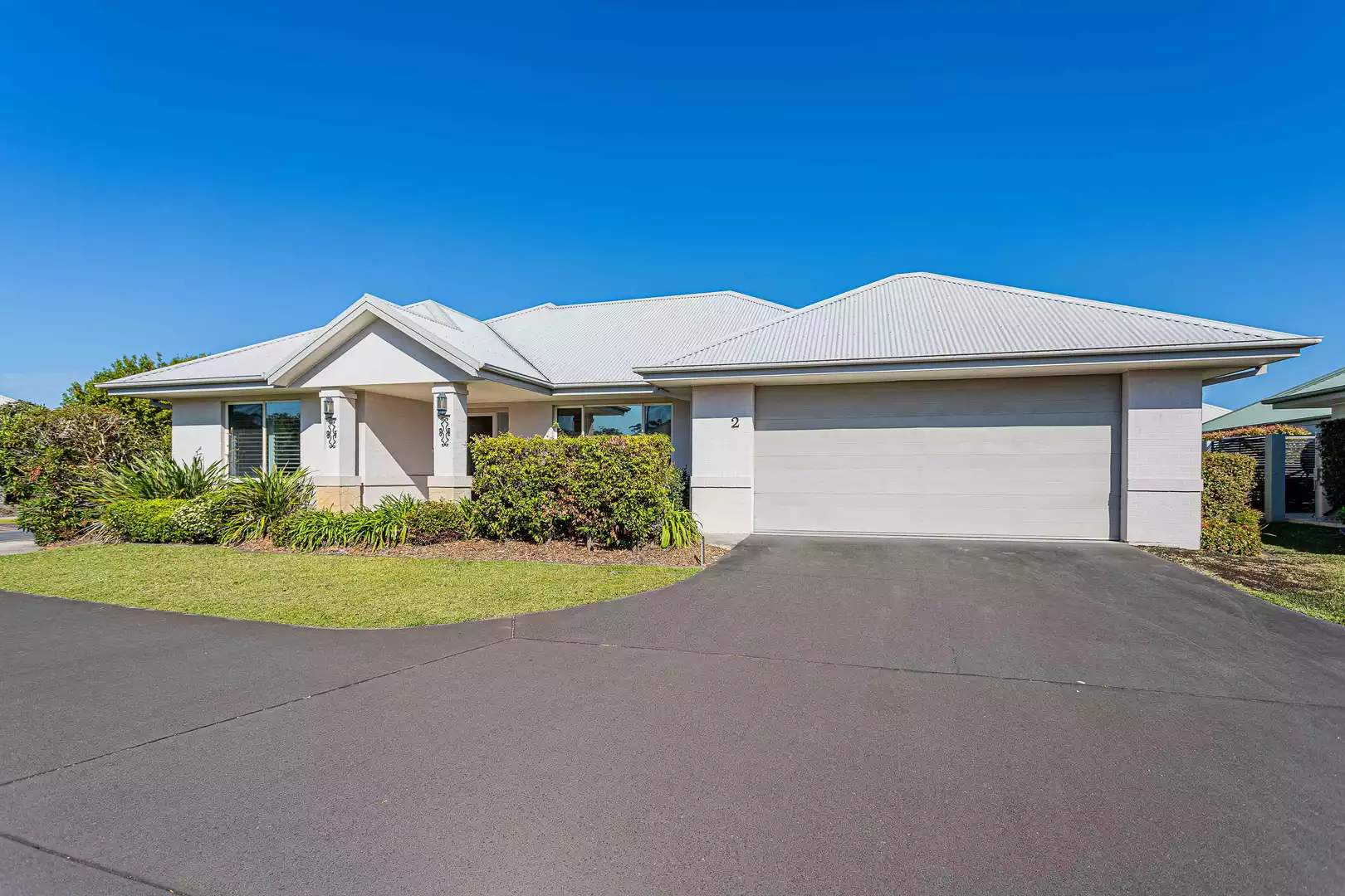 Renoir by Palm Lake Resort Tea Gardens