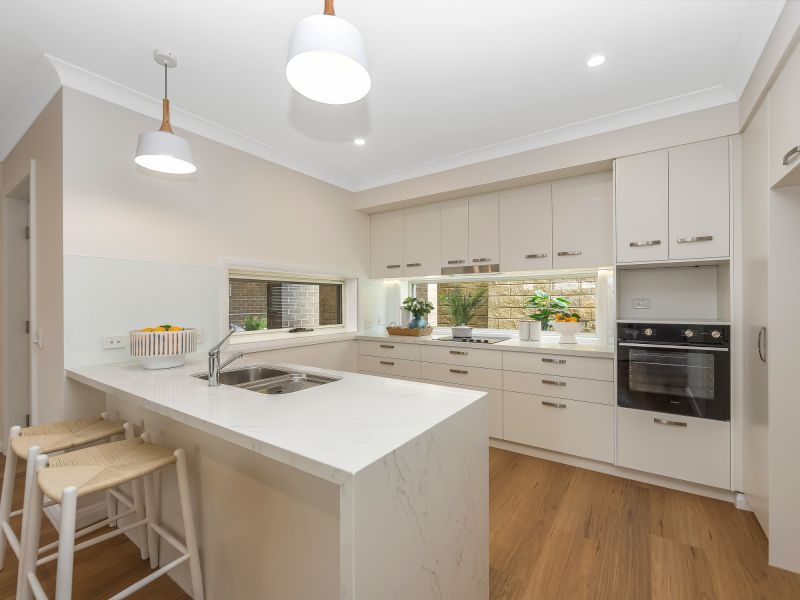 Elegant living by Shortland Waters golf course