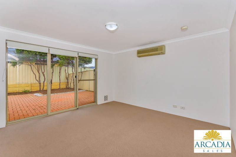 ARCADIA WATERS MADDINGTON - 2 Bedrooms and Stone Bench Tops