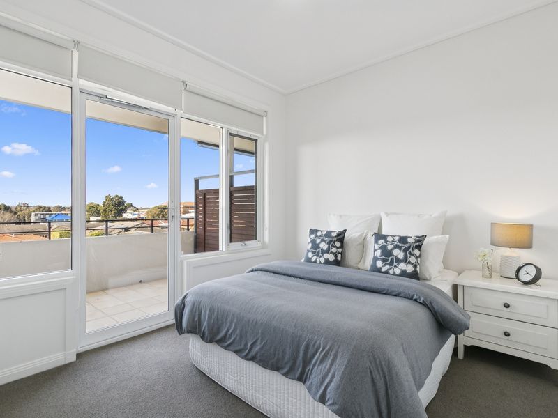 Bright Corner Apartment with City Views