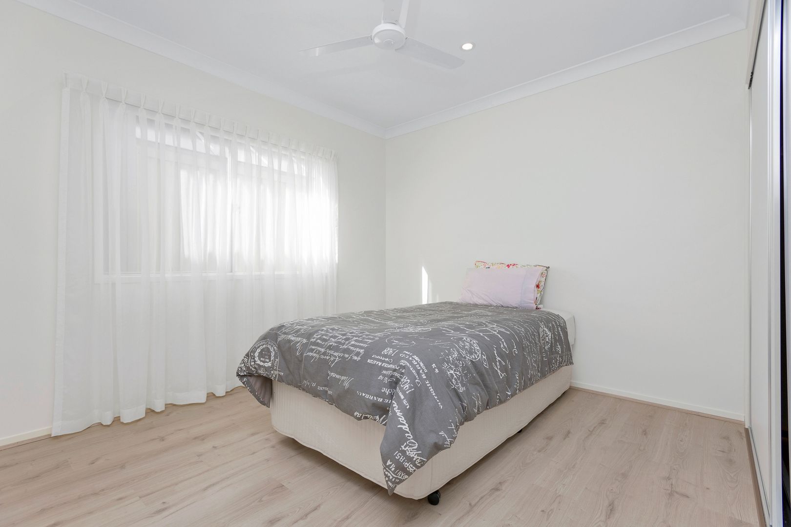 HOME 216 PALM LAKE RESORT TRUGANINA