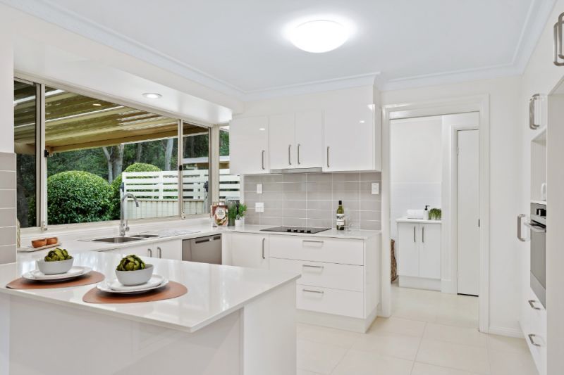 Sought after villa overlooking parklands