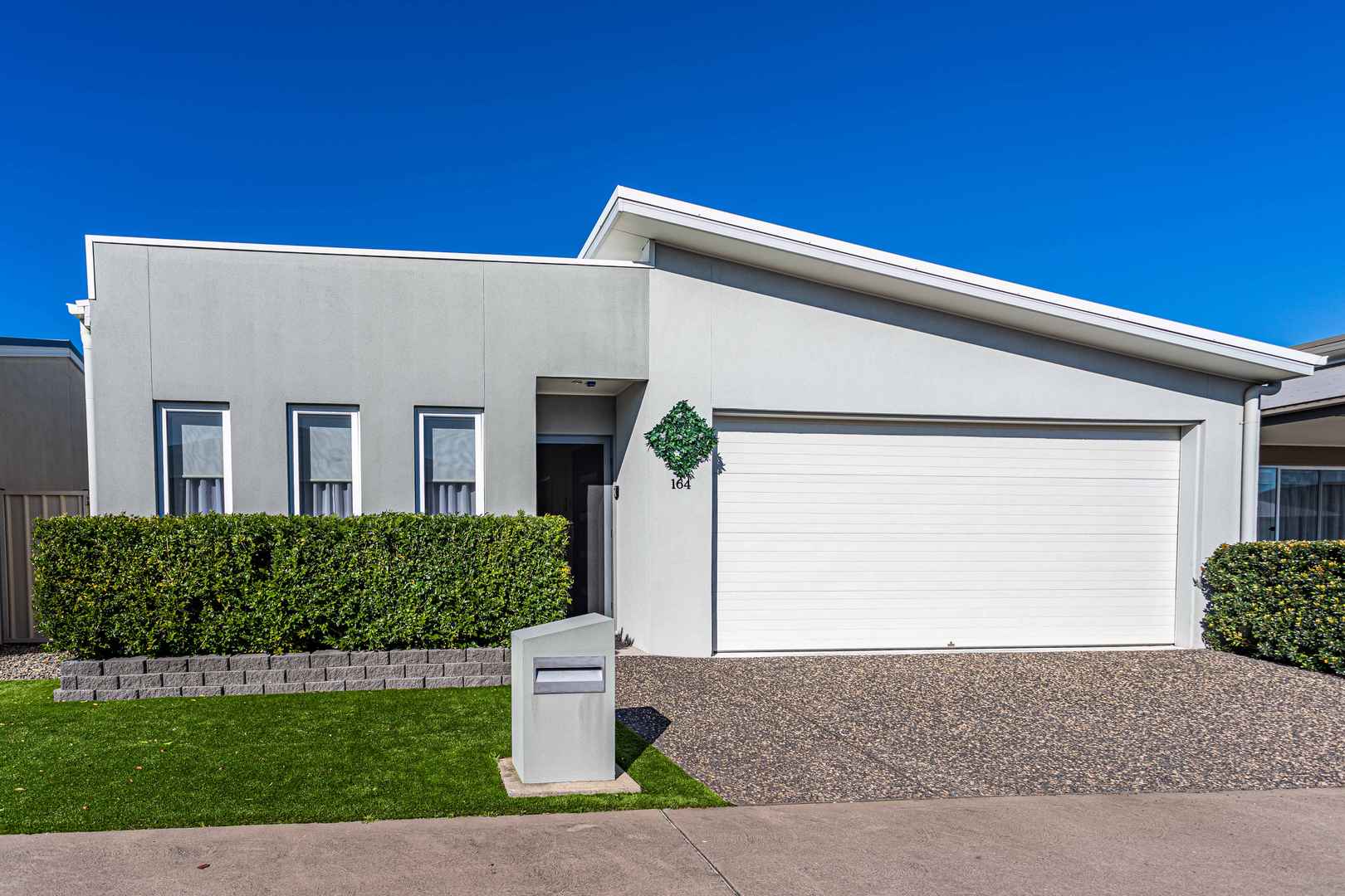 Palm Lake Resort Fern Bay - Immaculately presented