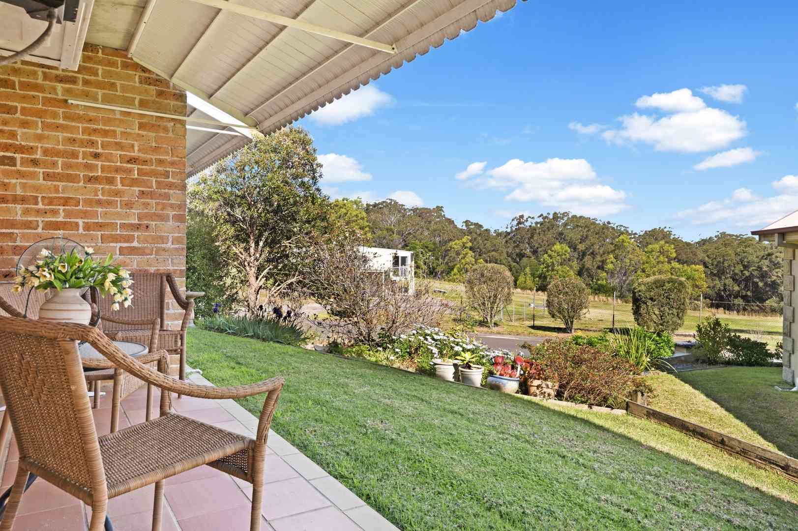 Modern Ground Floor Unit with A Garden Outlook!