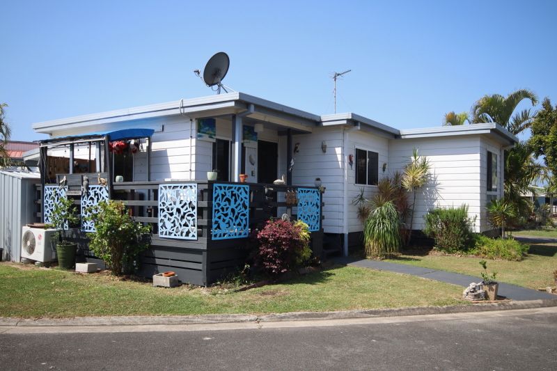 Tasman Holiday Park, North Star - Over 50's Residential Park