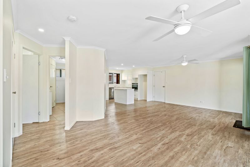 Highly Sought After !!
Beautiful two-bedroom, 1 bathroom villa with attached double garage