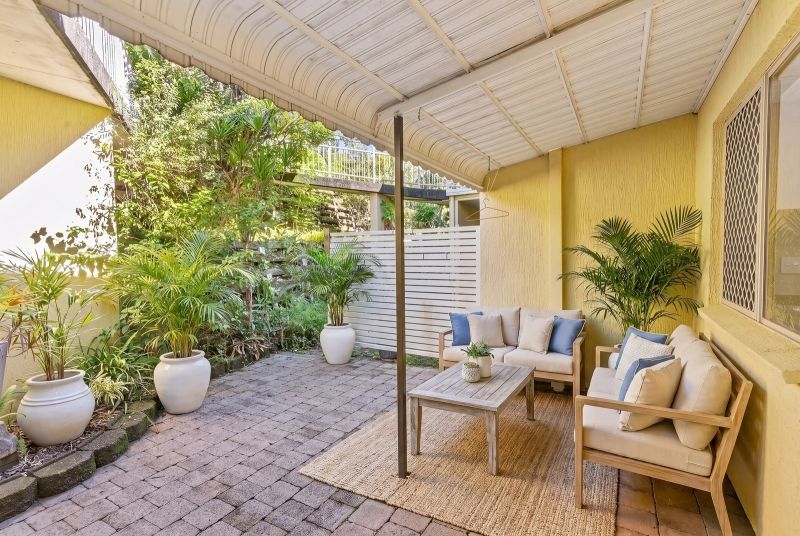 3-Bedroom villa with private back patio