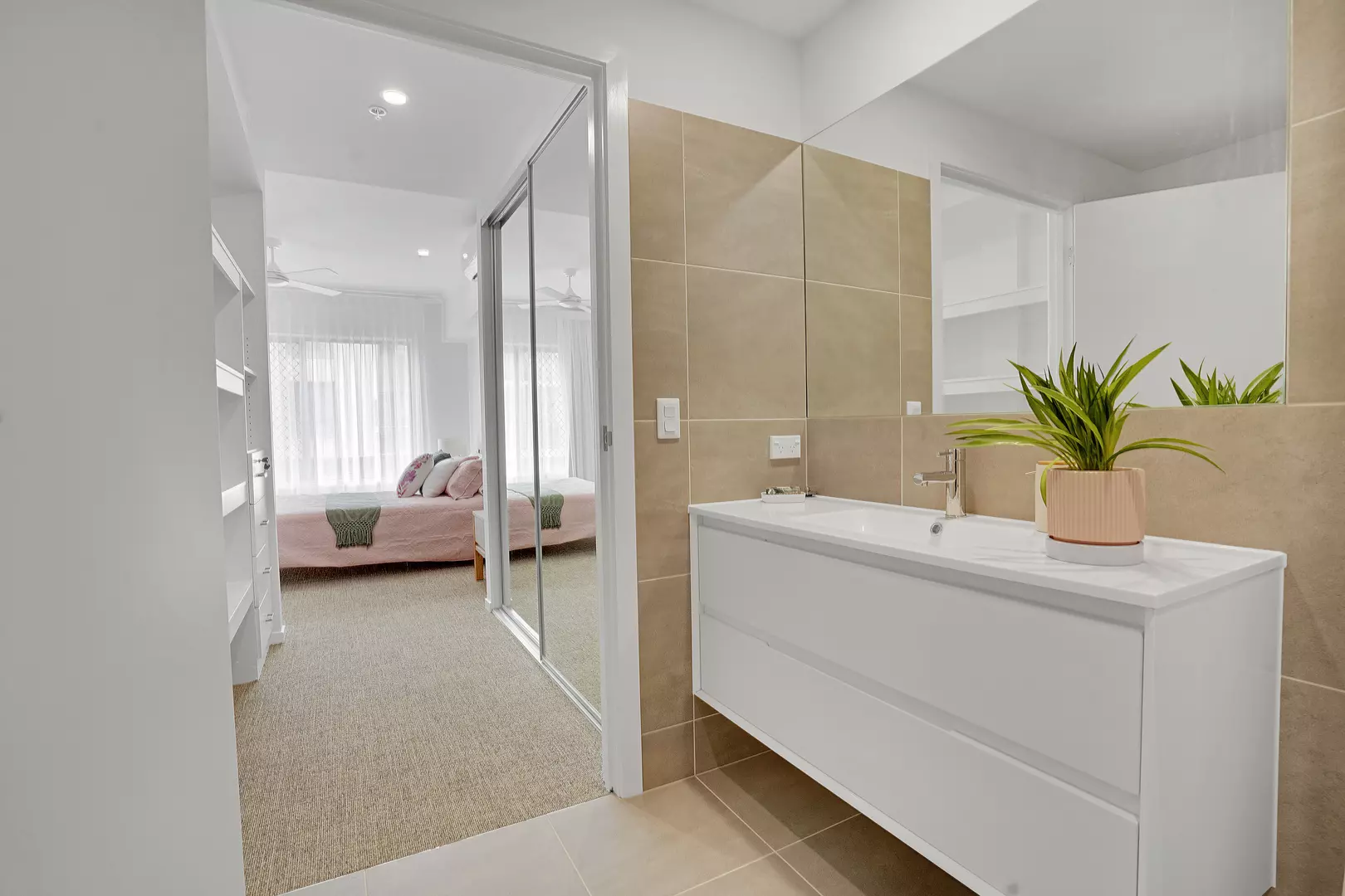 Elegant & spacious one-bedroom