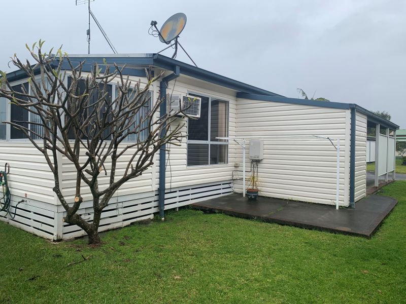 Welcoming Over 55's Community Coastal Living