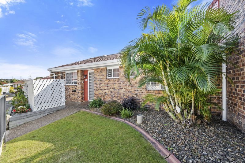 Beautiful two-bedroom, one bathroom villa with covered rear entertaining area.