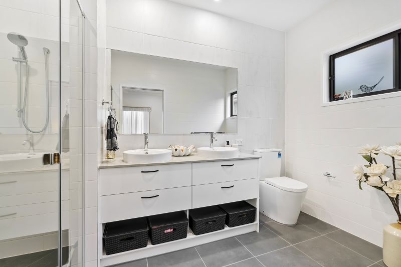 Site 108 - Established Avoca