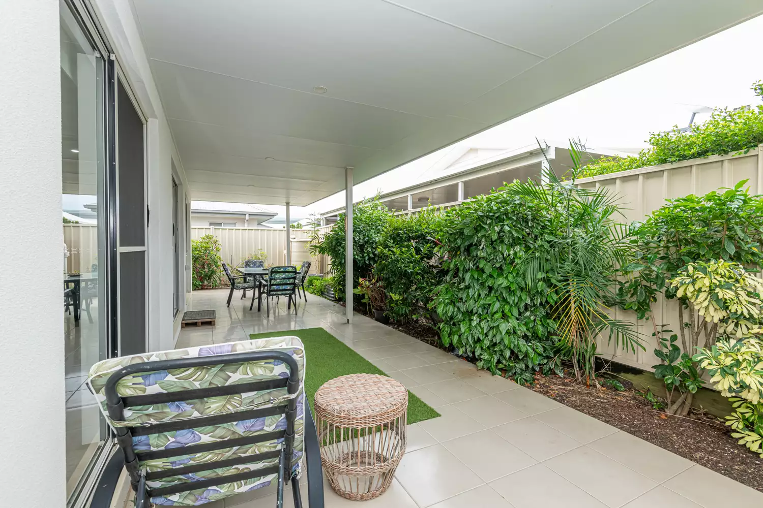 Stylish Living in a Prime Lifestyle Setting 