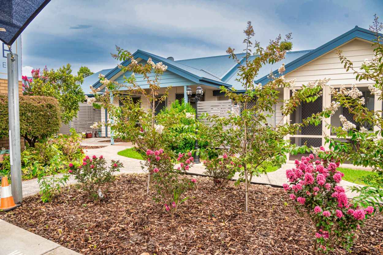 #SKYE_Rosella_2B + 1B