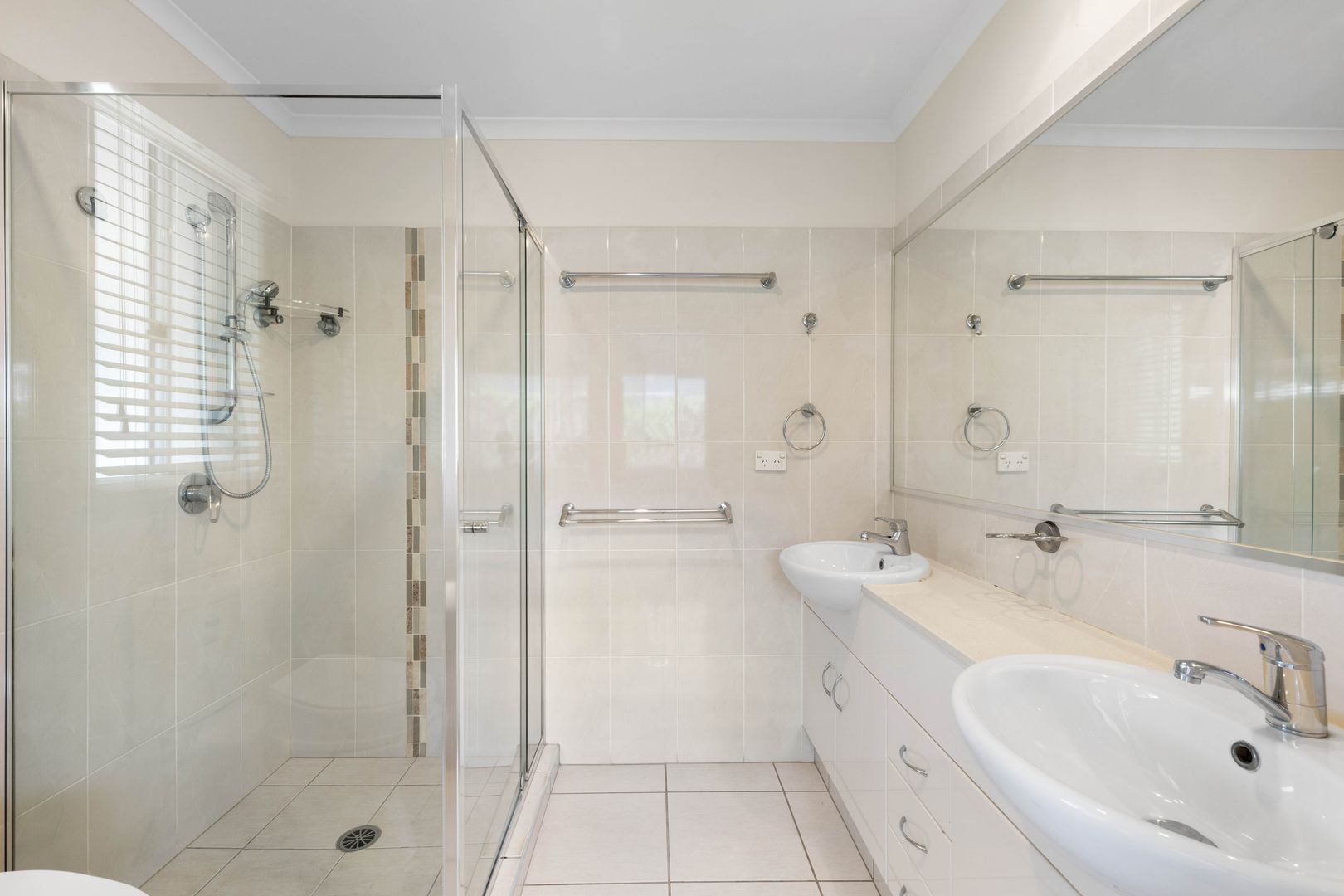 Great location for this 2 bedroom home plus study in Palm Lake Resort Eagleby