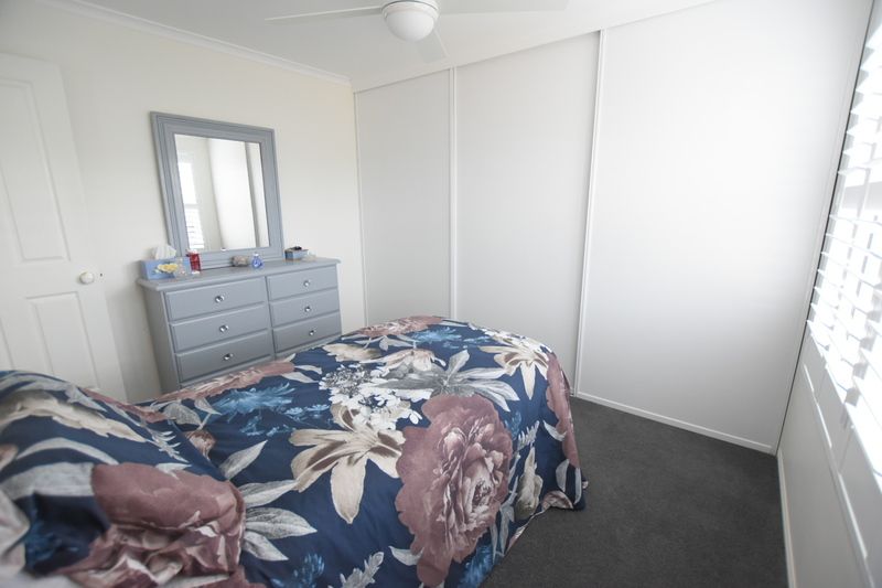 Beautifully presented, well maintained 2 bedrooms home in highly sought private cul-de-sac location