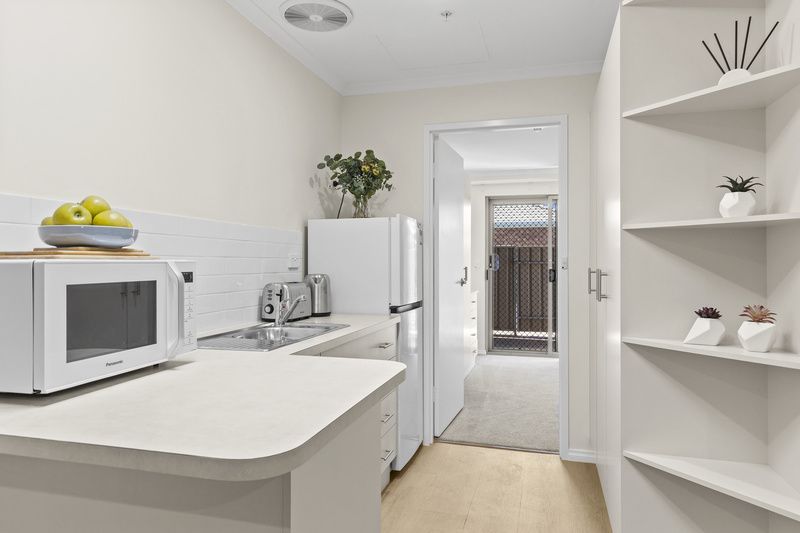 Fresh Finish, Ideal Location