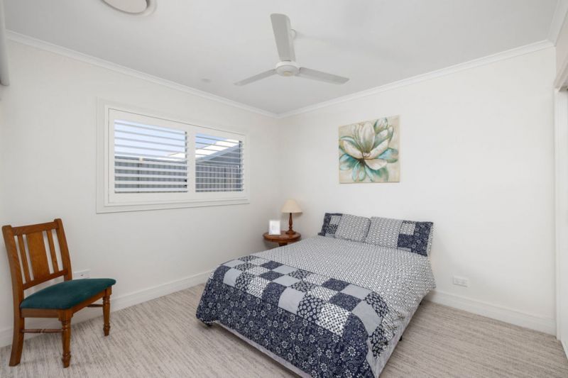 Elegant Three-Bedroom Retreat - Sunlit Alfresco Living