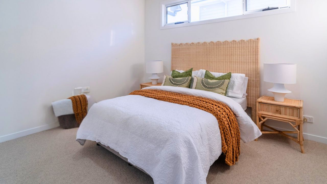 The Asher is big on comfort and perfect for company - Lot 225.