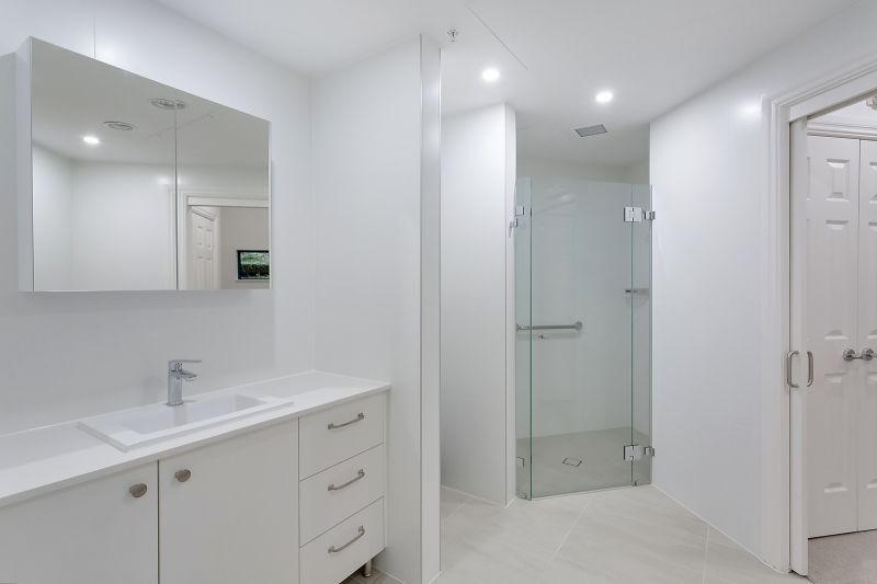 Spacious two-bedroom ground floor apartment