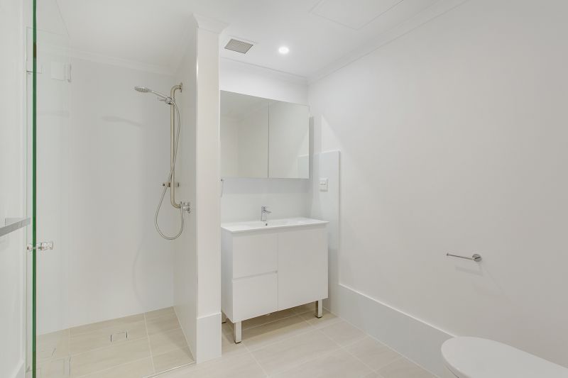 Lift access apartment with a relaxing ambient outlook