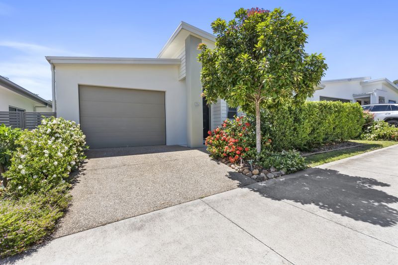 Stunning Three-Bedroom Residence- Full of Natural Light and Modern Inclusions!