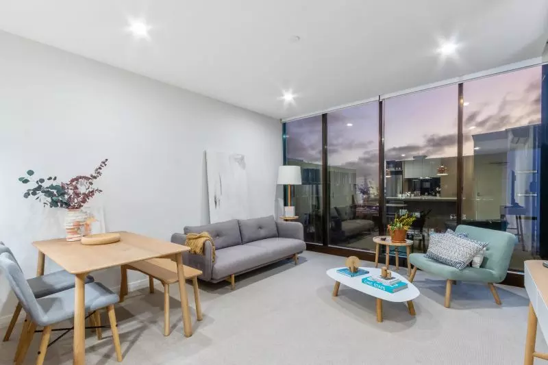 Great Outlook and Stylish Living!