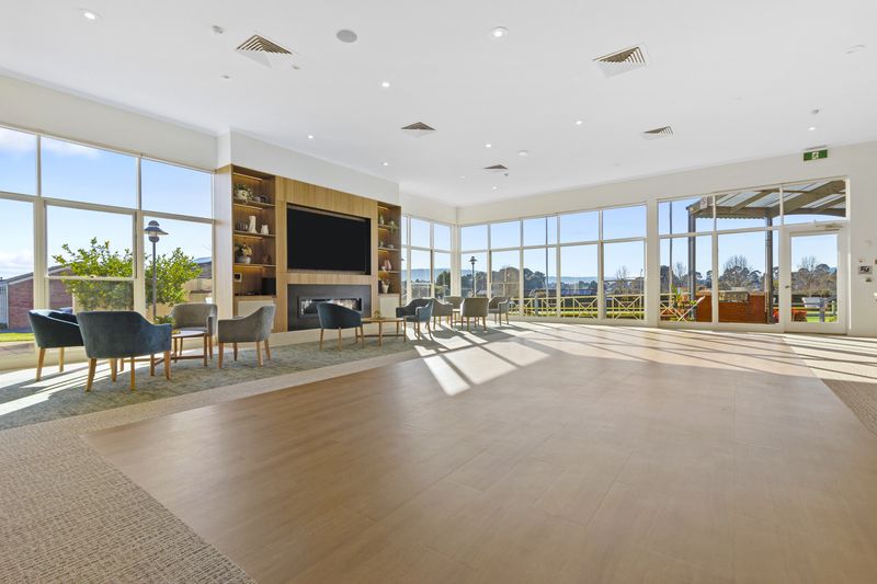 Spacious Home with Garden and Refurbishment Underway