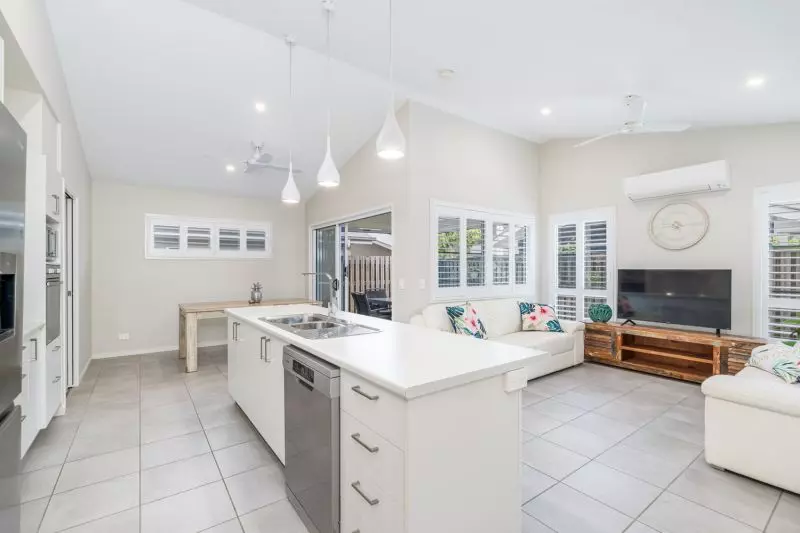 Fresh, Modern Haven with Private Entertaining