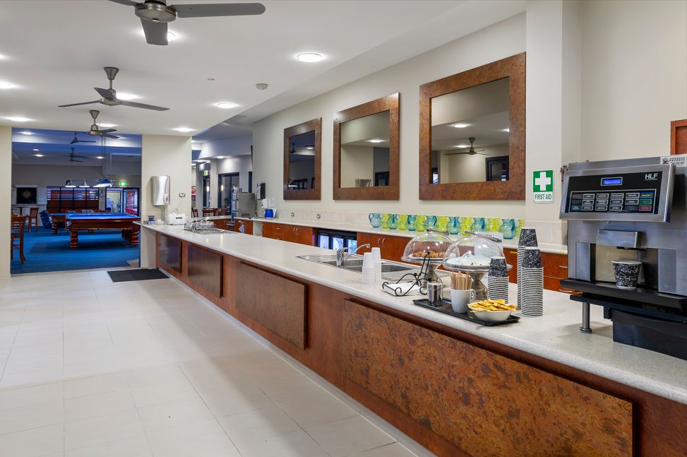 Palm Lake Resort - Hervey Bay, Hervey Bay's Premier over 50's Lifestyle