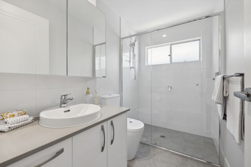 MOVE IN READY WITH MANY EXTRAS