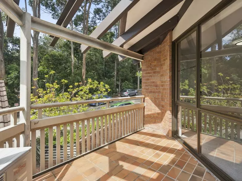 Privately set apartment with a peaceful, leafy aspect