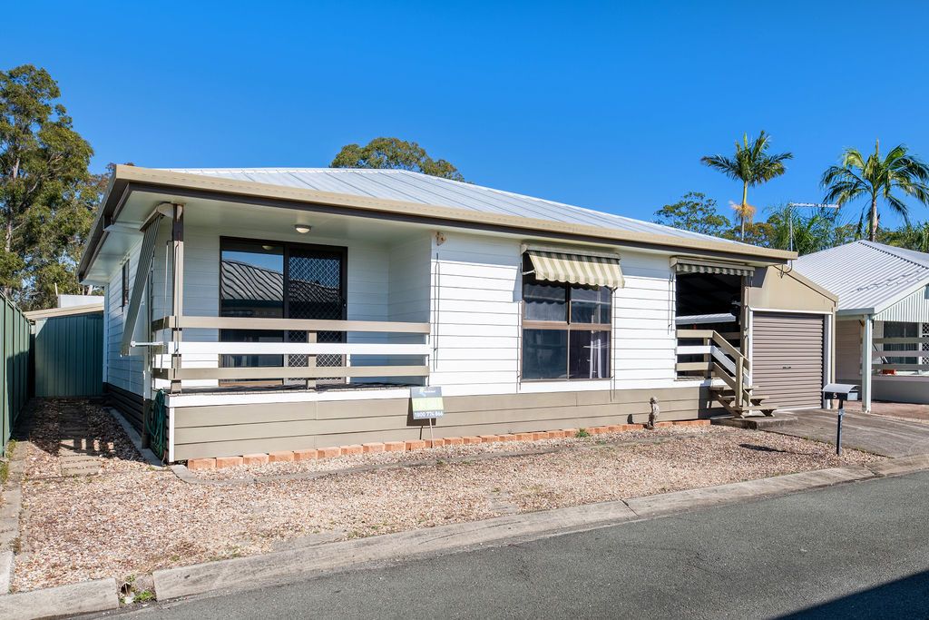 Sought after 2 Bedroom, 2 bathroom property in Palm Lake Resort Bethania