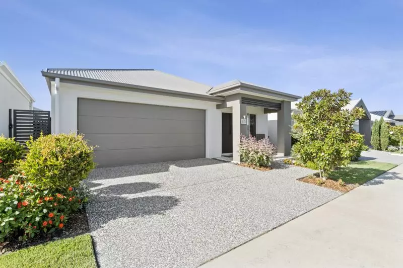 Site 153 - Established Kalbar