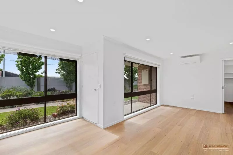 Fully Renovated Light filled 2-Bedroom Unit