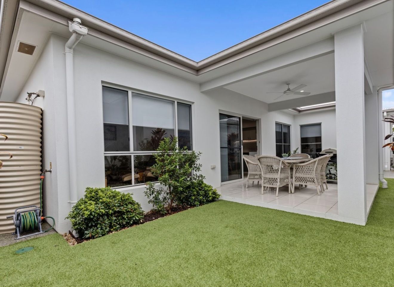 Halcyon Nirimba - Home 200 - Luxury Lifestyle Resort (Brighton design)