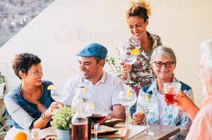 Hosting a brunch party at home