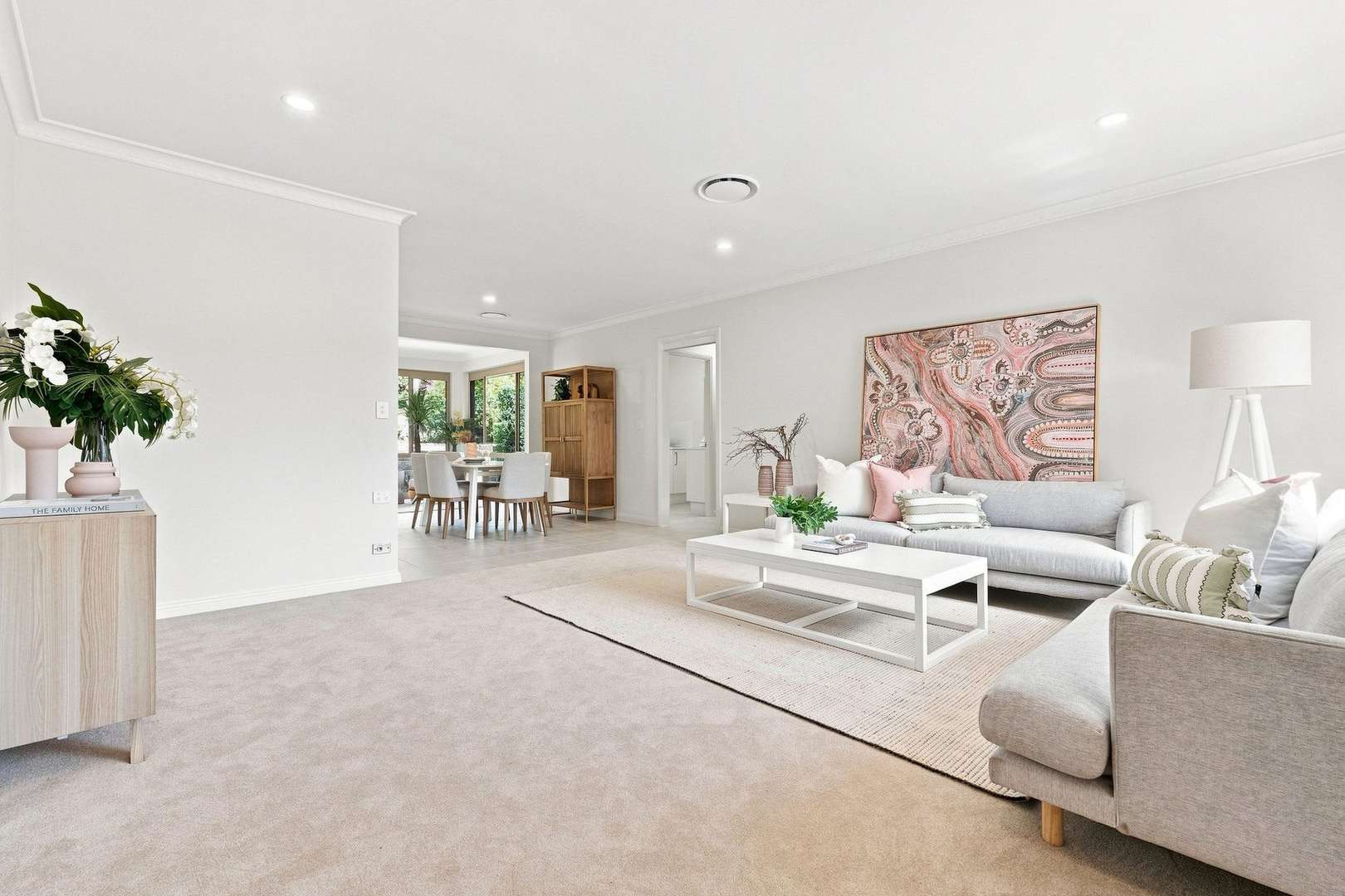 Private and peaceful villa with large entertaining area