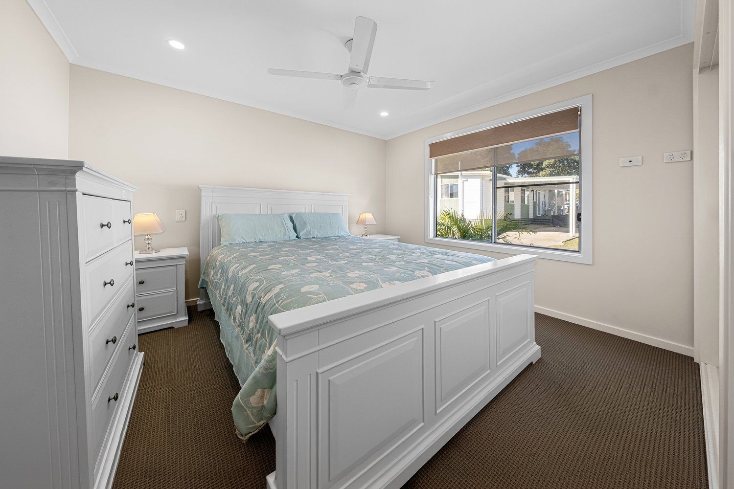 Warm & Inviting Living!