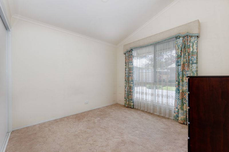 Pet friendly home in welcoming over 55s community