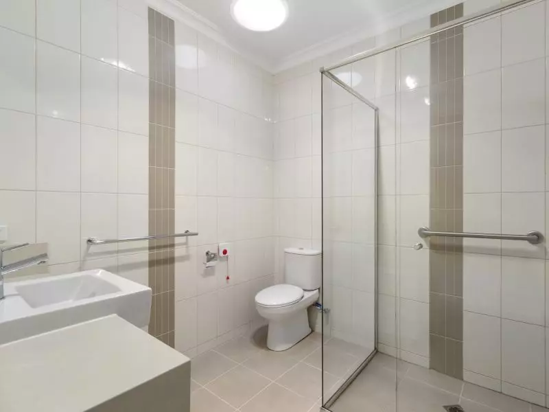 Elegant Three-Bedroom Villa Opposite the Community Centre