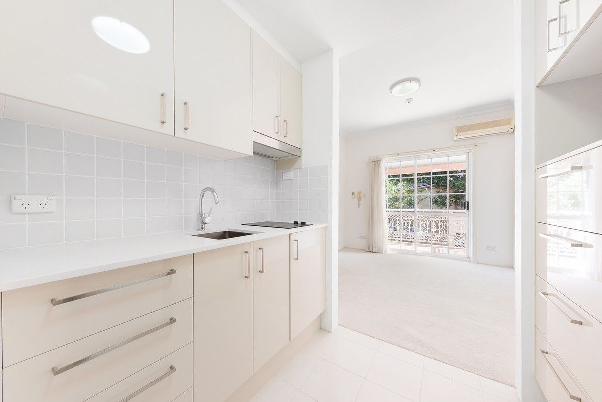 A private location with a first floor leafy outlook